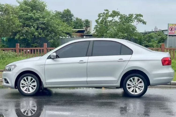 Used Volkswagen Jetta 2015 Value Edition 1.6L Automatic Comfort Version
