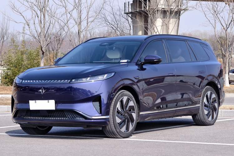 Used Dongfeng eπ eπ008 2024 636Max All-Electric Version 6 Seats