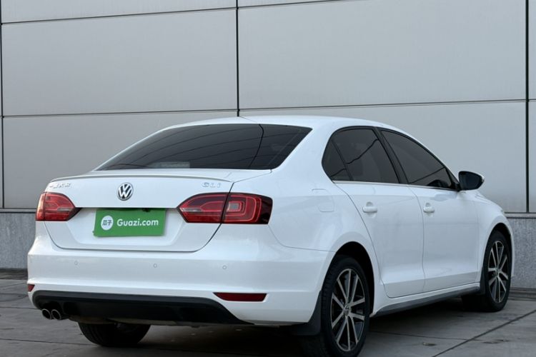 Used Volkswagen Sagitar 2013 2.0 TSI GLI
