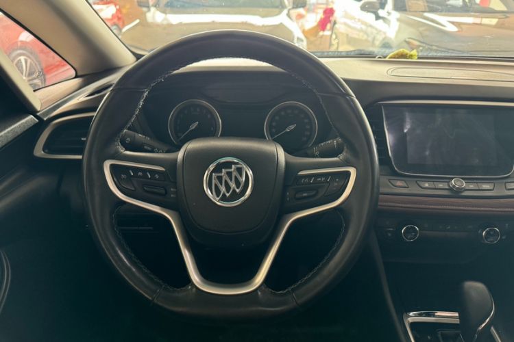 Used Buick GL6 2018 18T 6-Seater Prestige Model
