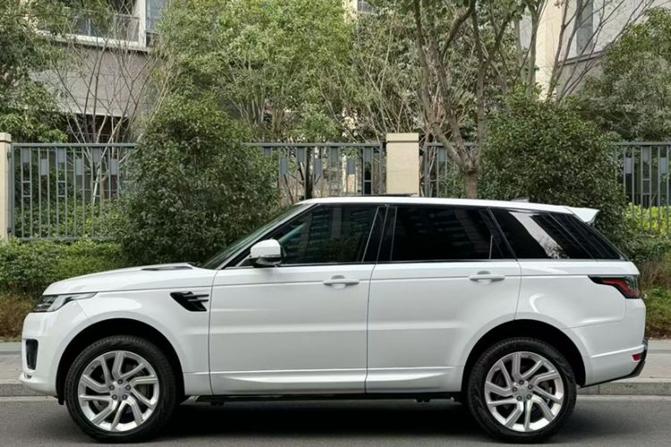 Used Land Rover Range Rover Sport 2020 3.0 L6 HSE DYNAMIC
