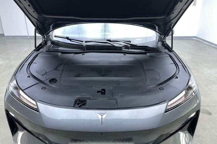 Used  SL03 2024 135Plus Glory Edition
