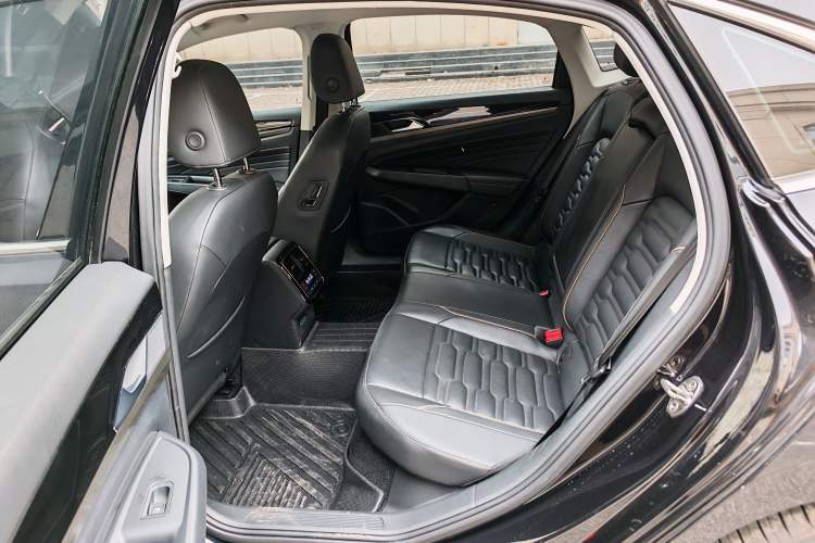 Used Volkswagen Passat 2019 280TSI Elite Edition China VI Standard
