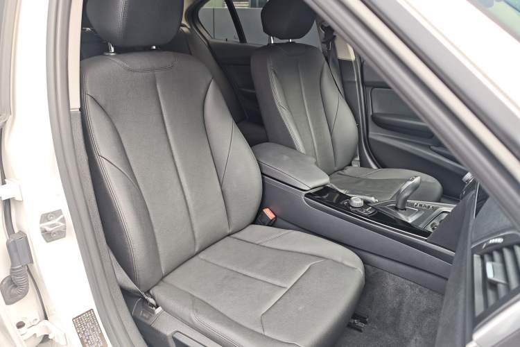 TDK.VehicleDetails.img