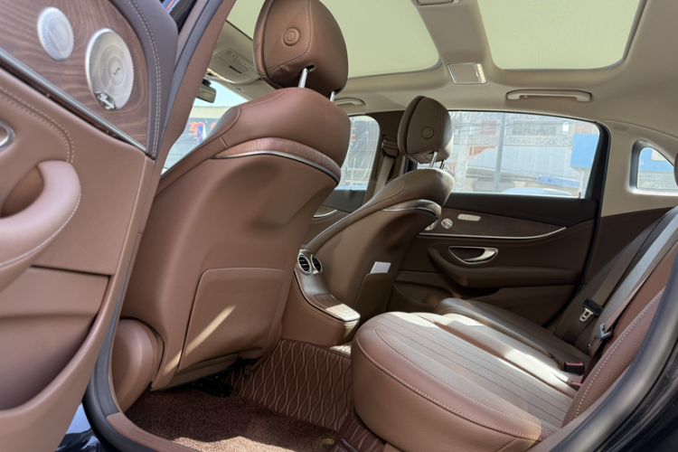 Used Mercedes-Benz E-Class 2023 Updated E 300 L Fashion Edition
