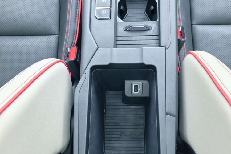 Used Lynk & Co 06 2020 1.5T YAO Halo
