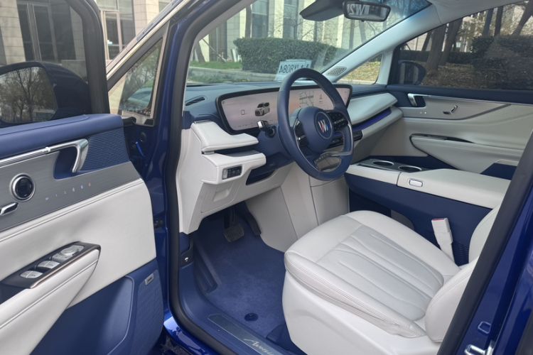 Used Buick GL8 New Energy 2024 Lu Zun Luxury Edition 6-Seater
