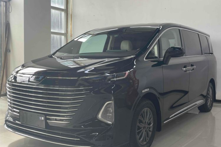 Used Bestune M9 2023 2.0T Ultimate Edition
