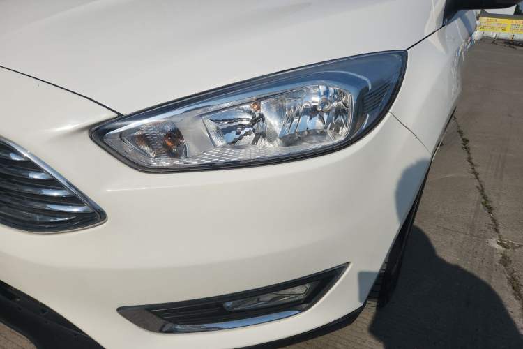 Used Ford Focus 2017 Sedan EcoBoost 180 Automatic Elite Model
