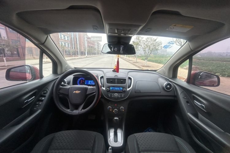 Used Chevrolet Trax 2016 1.4T Automatic Two-Wheel Drive Comfort Version with Sunroof
