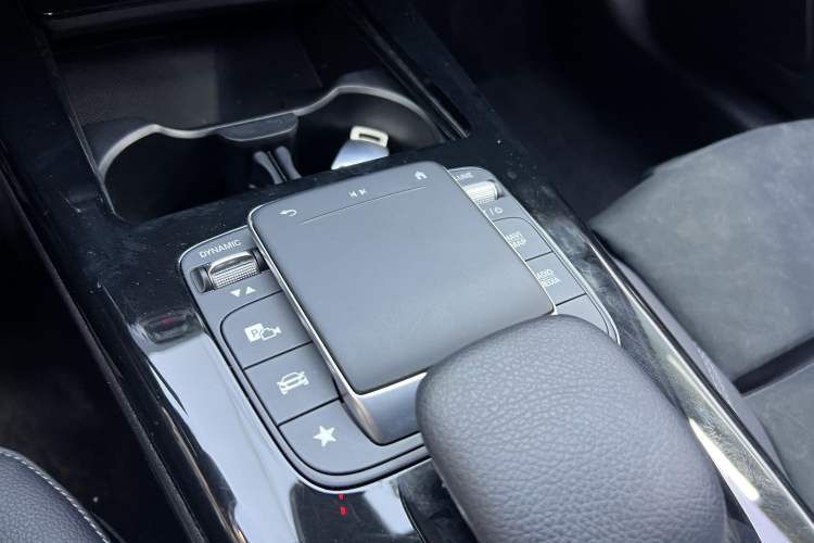 Used Mercedes-Benz A-Class 2021 A 200 L Sport Sedan Fashion Model
