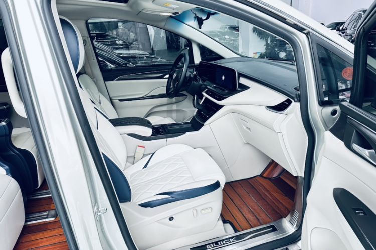 Used Buick GL8 2020 ES Land Cruiser 653T Comfort Edition
