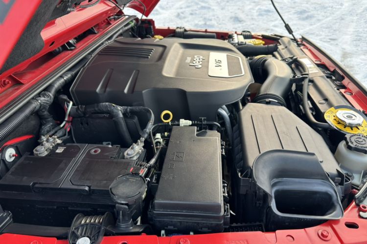 Used  Wrangler 2015 3.6L Rubicon Two-Door Comfort Edition
