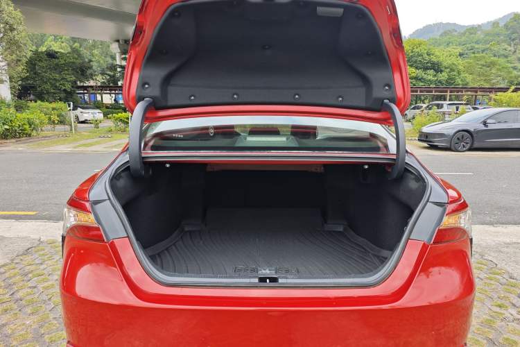 Used Toyota Camry 2019 Revised Version 2.5S Fēngshàng Edition
