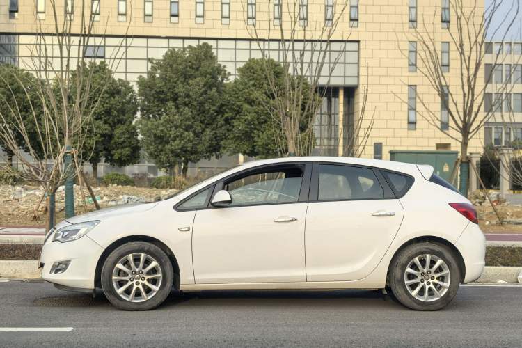 Used Buick GT 2014 XT 1.6L Automatic Fashion Edition