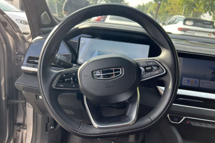 Used Geely Auto Monjaro L 2024 2.0TD High-Power Automatic Two-Wheel Drive Skyline Edition
