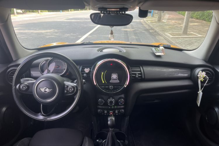 Used  MINI 2015 1.5T COOPER Fun Five-Door Edition
