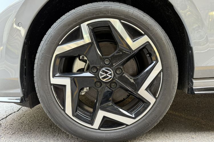 Used Volkswagen Golf 
