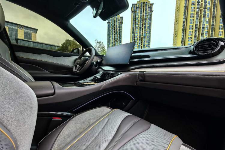 Used BYD Frigate 07 2023 DM-i 100KM Prestige Model
