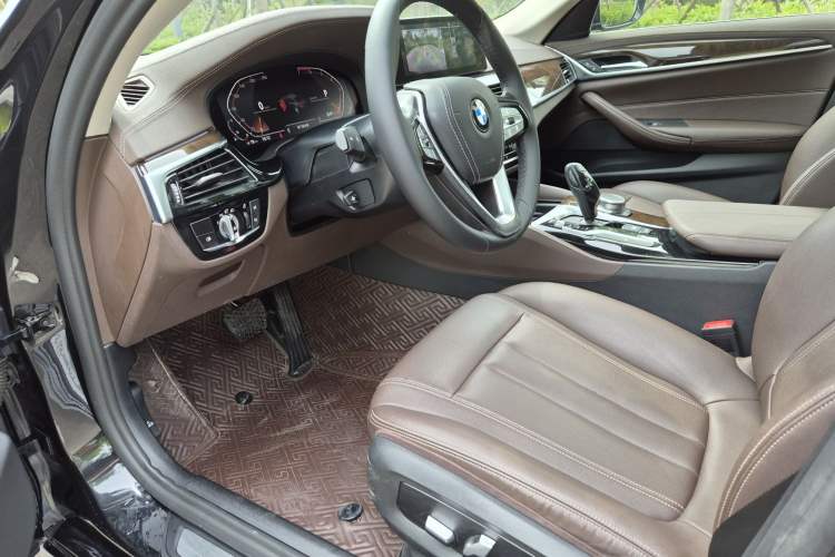 Used BMW 5 Series 2020 525Li Luxury Package
