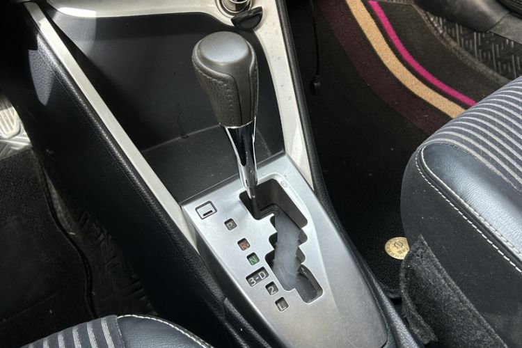 Used Toyota YARiS L 2015 1.5G Automatic Xuan Dong Sunroof Special Edition
