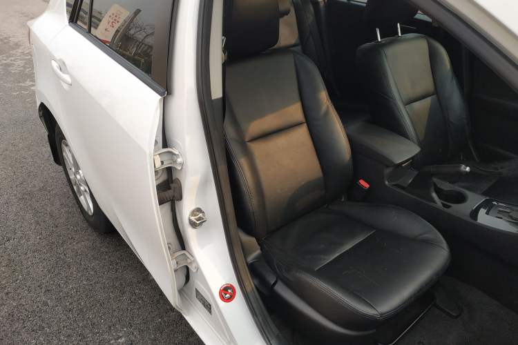 Used Mazda Mazda 3 2015 Hatchback 1.6L Automatic Elite Model
