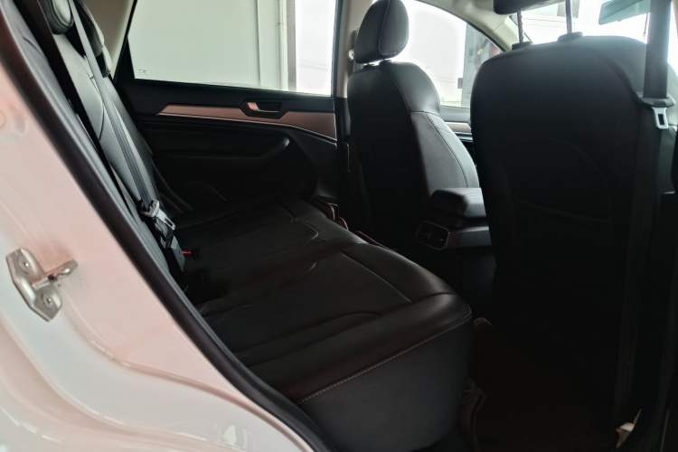 Used Haval H6 2021 Sport Edition 1.5T Automatic Elite Smart Connectivity Model with Hexagonal Grille
