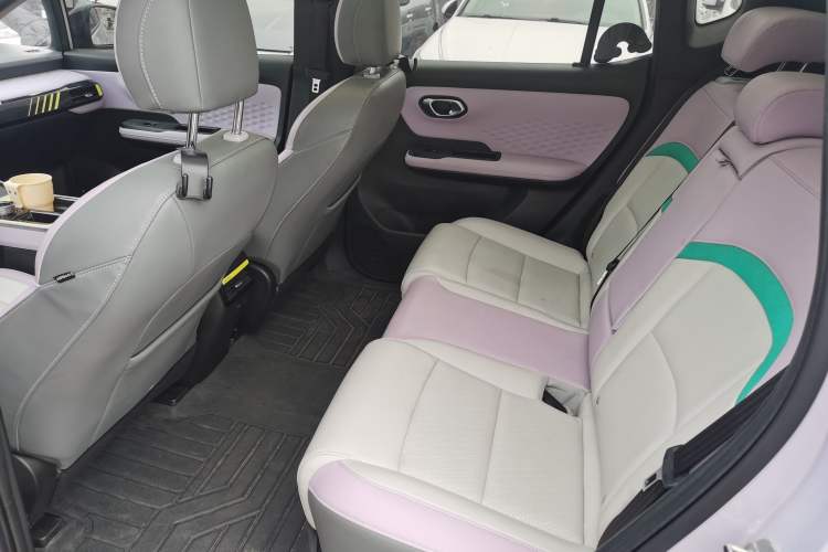 Used AION Y 2022 70 Tech Edition Lithium Iron Phosphate
