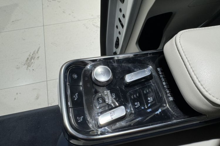 Used Zeekr 009 2024 Six-Seat Executive Version 4WD 108 kWh