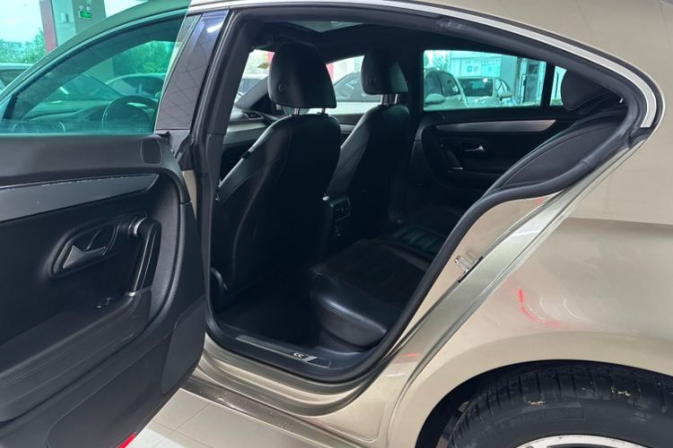 Used Volkswagen FAW-Volkswagen CC 2015 1.8TSI Luxury Model
