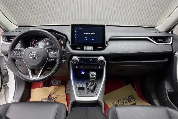 Used Toyota RAV4 2021 2.0L CVT Two-Wheel Drive Fashion PLUS Edition
