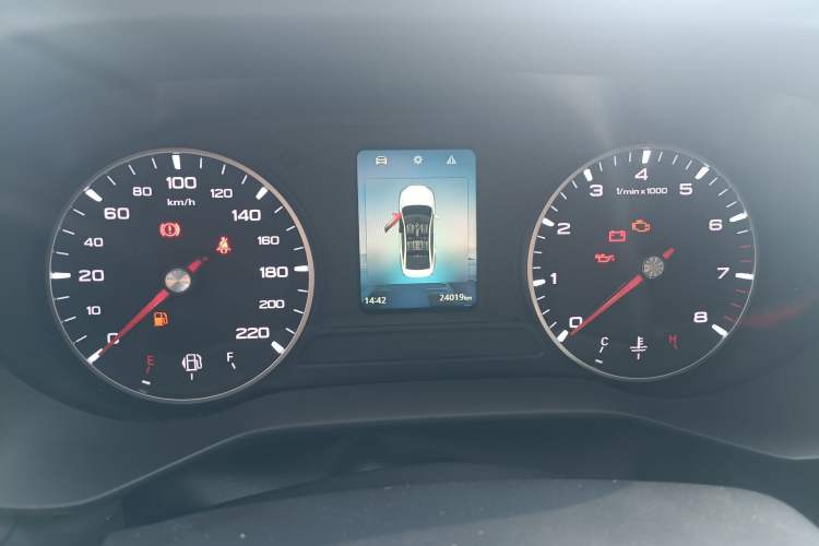 Used Roewe i5 2021 1.5L Manual Platinum Edition
