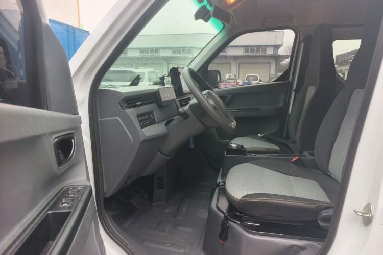 Used Farizon Xingxiang V 2024 Star Enjoy V6E Feature Edition Zhixin 46.08 kWh
