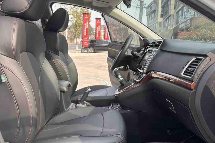 Used Haval H6 2017 Red-Label Sport Edition 1.5T Manual Two-Wheel Drive Elite Model