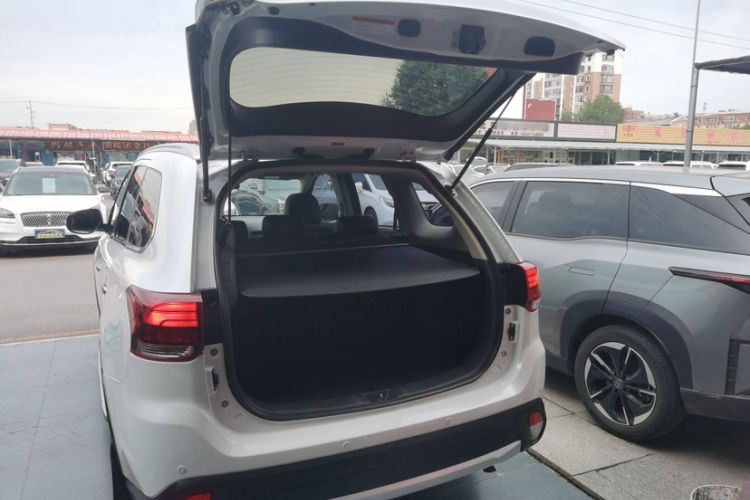 Used Mitsubishi Outlander 2018 2.4L 4x4 Elite Edition 5 Seats
