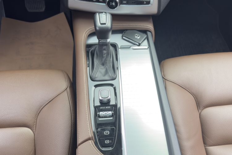 Used Volvo XC90 2018 T6 Zhiyi Edition 7-Seater
