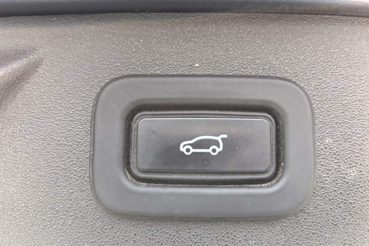 Used Land Rover Discovery Sport 2020 249 PS R-Dynamic Performance Tech Edition 7 Seats