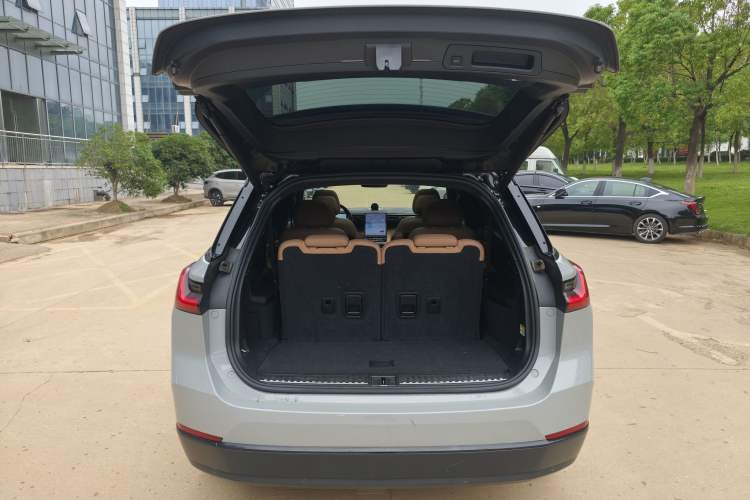 Used Nio ES8 2020 580 km Range Signature Edition Six-Seater Version
