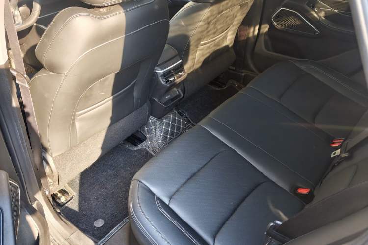 Used Geely Auto Emgrand 2023 4th Generation Champion Edition 1.5L CVT Prestige Model
