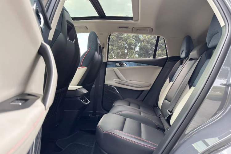 Used Lynk & Co 06 2023 Remix 1.5T YAO Halo
