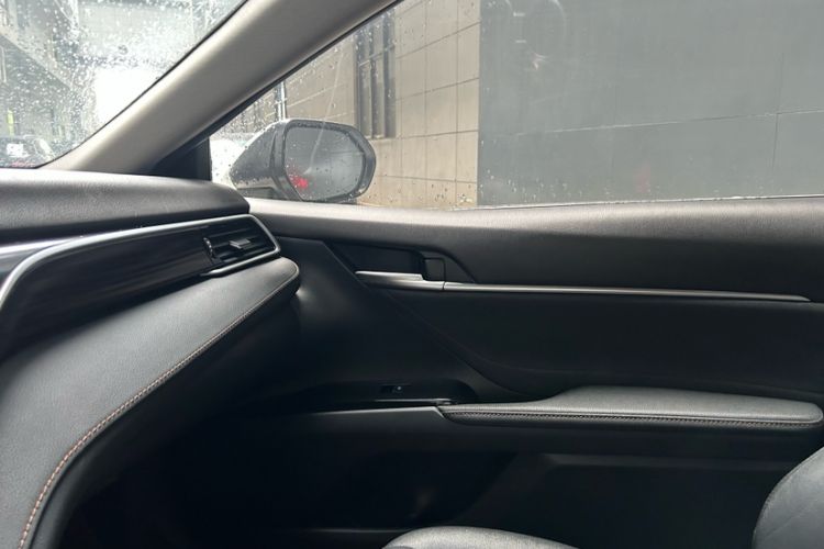 Used Toyota Camry 2019 Revised Version 2.0G Luxury Edition
