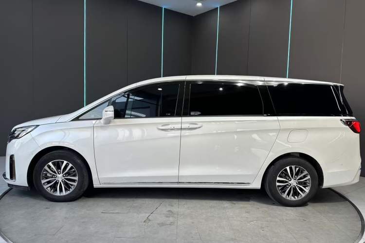 Used Buick GL8 2023 ES Lu Zun Deluxe Model
