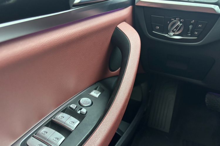 Used BMW iX3 2023 Leading Model
