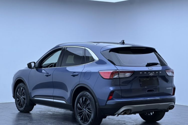 Used Ford Escape 2024 EcoBoost 245 Two-Wheel-Drive Titanium Edition