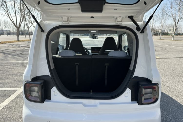 Used Geely Galaxy Panda 2023 Panda Mini 200km Endurance Bear
