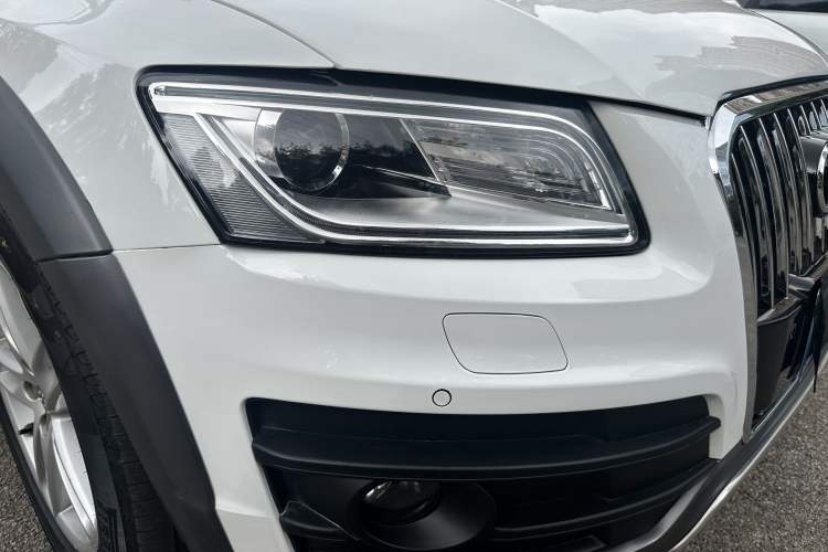 Used Audi Q5 2017 Plus 40 TFSI Technology Model

