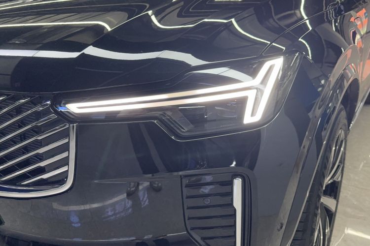 Used Volvo XC90 New Energy 2025 Facelifted T8 Luxury Flagship 7-Seater
