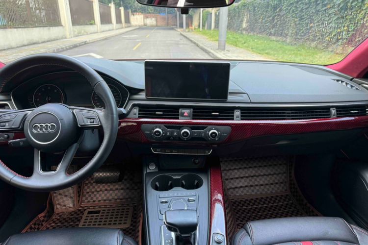 Used Audi A4L 2017 40 TFSI Ambition Edition
