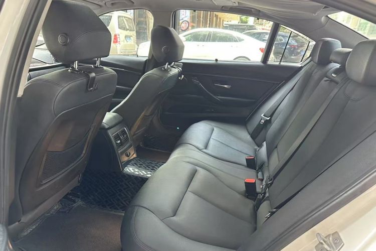 Used BMW 3 Series 2016 316Li Fashion Model
