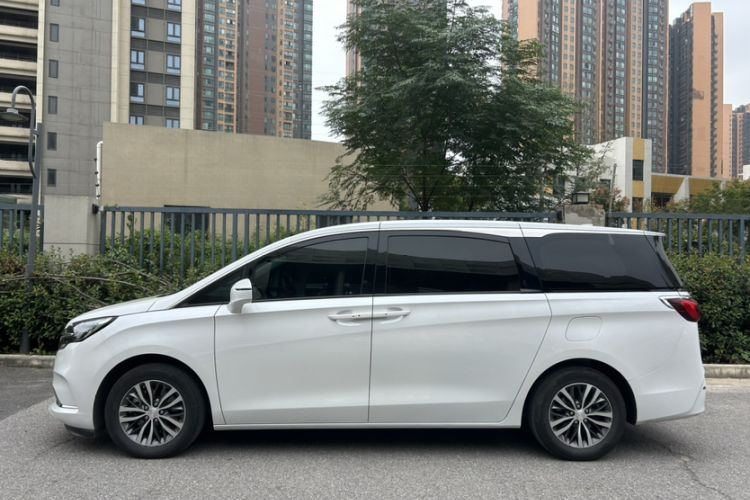 Used Buick GL8 2021 ES Landtrek 653T Comfort Edition
